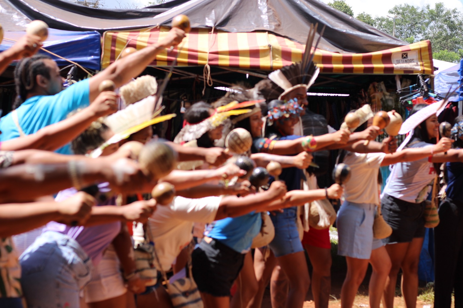 Rede Conexão Povos da Floresta fortalece alianças e apresenta soluções no Acampamento Terra Livre 2026