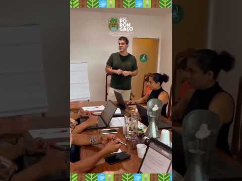 Troca de saberes com professores e lideranças da educação, em Belém.